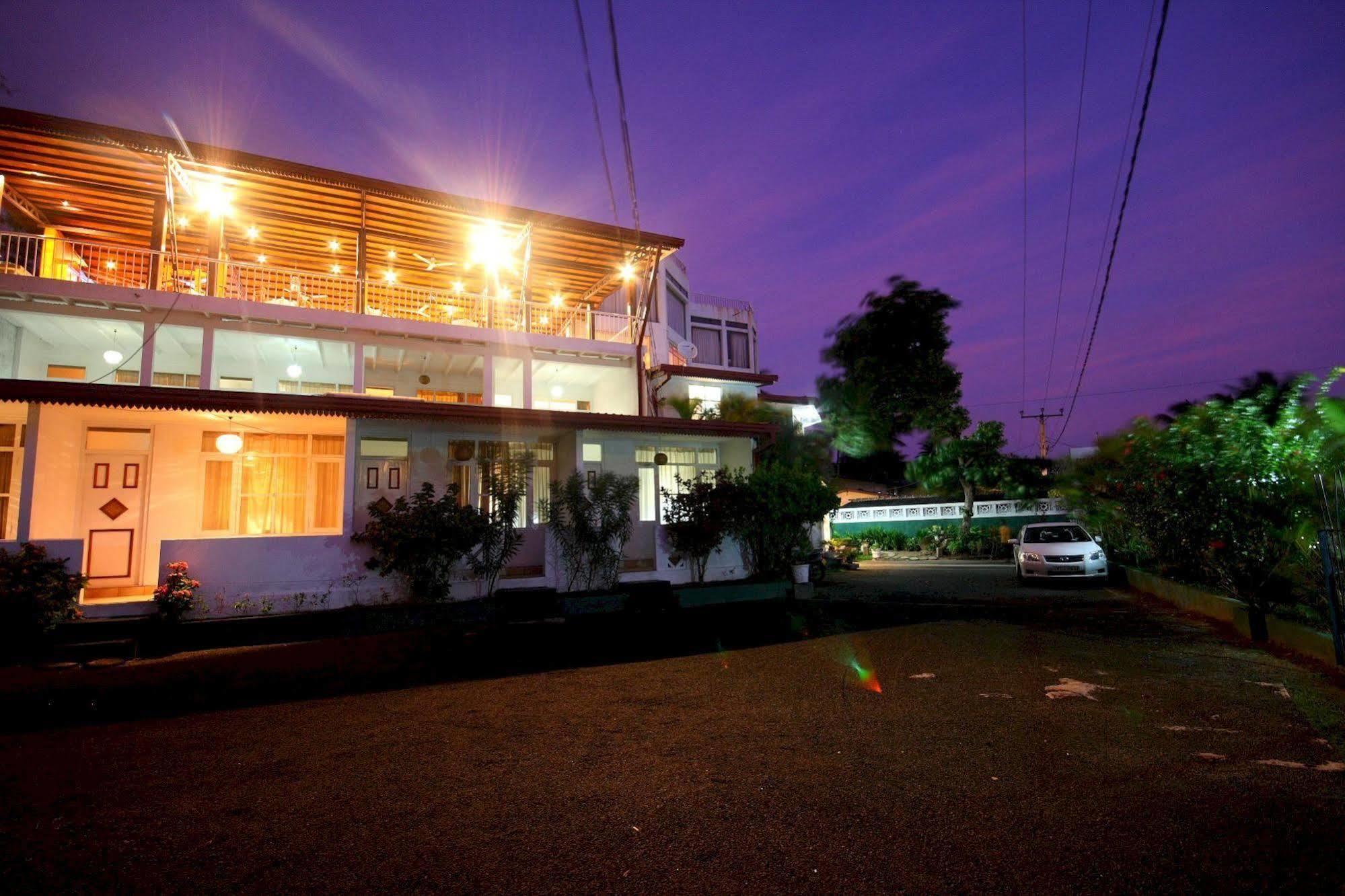 Lavendish Beach Resort Unawatuna Exterior foto