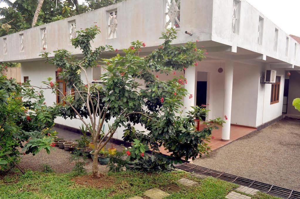 Lavendish Beach Resort Unawatuna Exterior foto